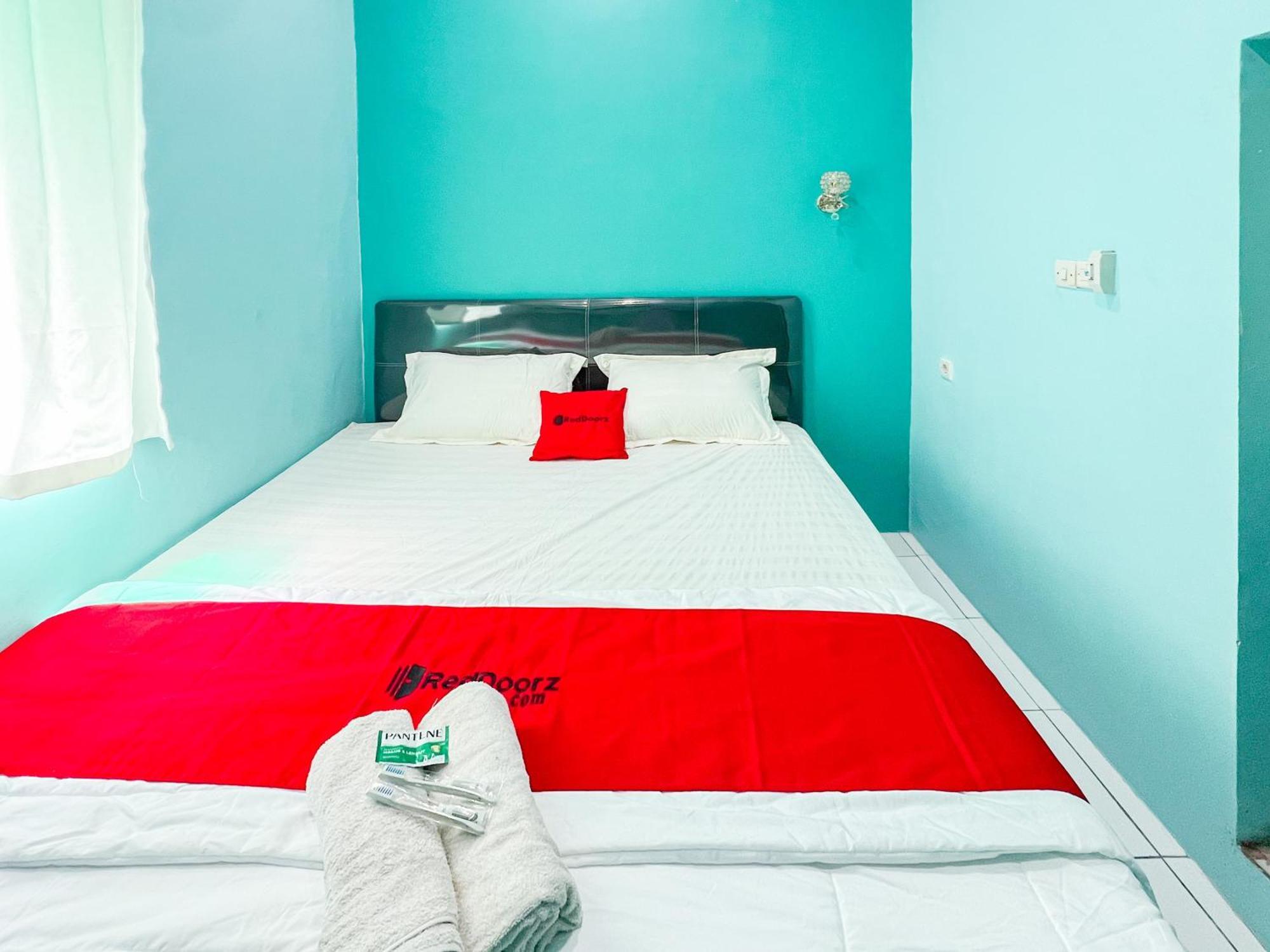 Reddoorz Near Sunrise Mall Mojokerto Exterior foto