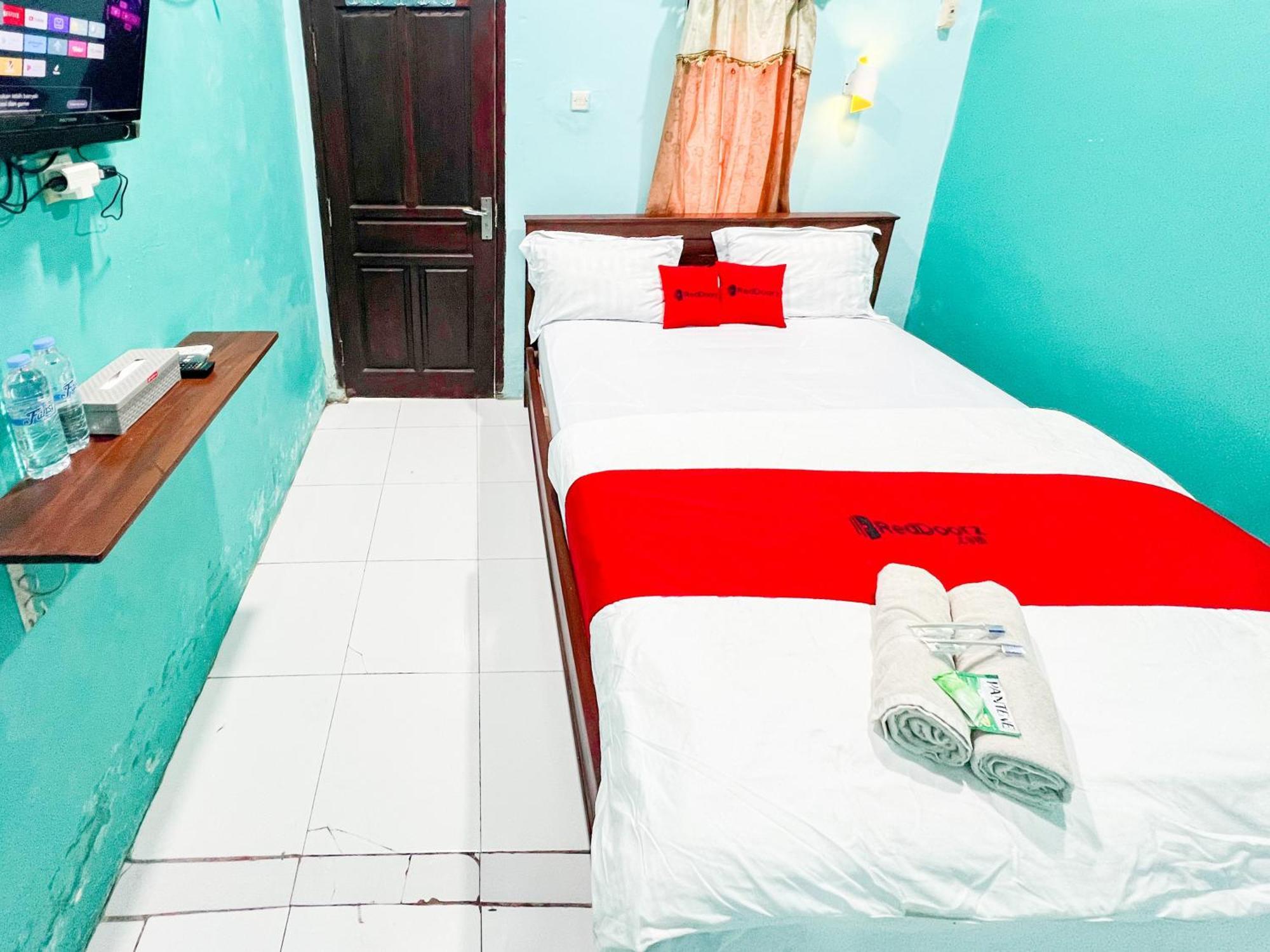 Reddoorz Near Sunrise Mall Mojokerto Exterior foto